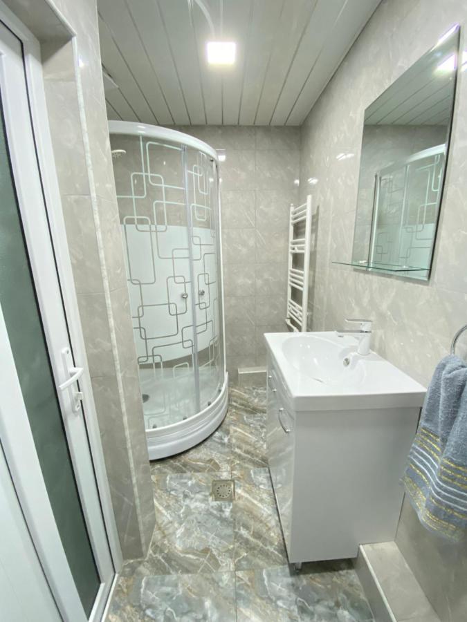 Modern Apartment In The Heart Of Γκιουμρί Εξωτερικό φωτογραφία